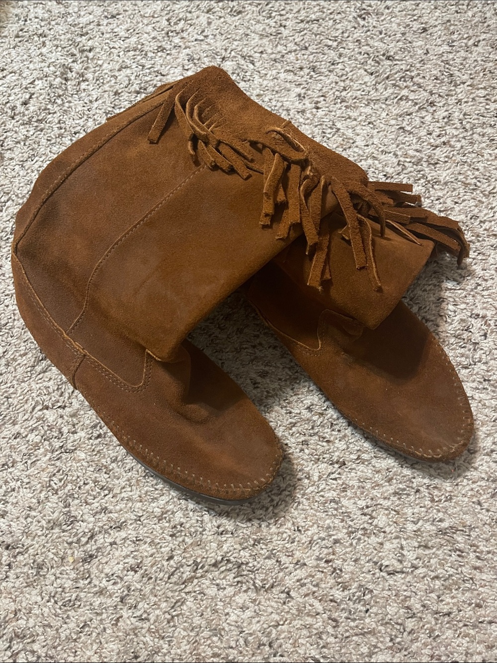 Minnetonka Brown Suede Fringe Moccasins